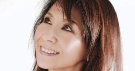 時代の変化を読み、最先端の表現をするヘアメーキャップアーティスト、むとうちづるさんが感じた服の不自由とは